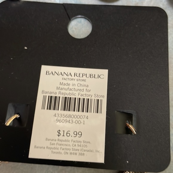 Banana Republic Factor earrings - Picture 5 of 8